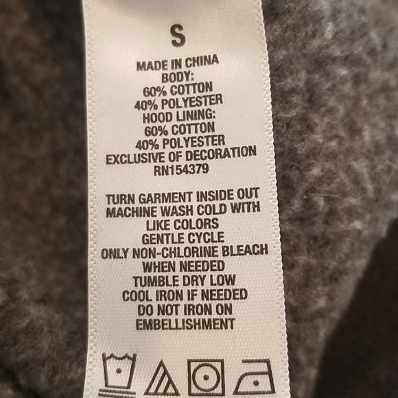 Small Aeropostale Hoodie - Picture 3 of 3